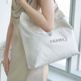 팬더샵 샤넬 22P 22백 캐비어 미디엄 화이트 금장