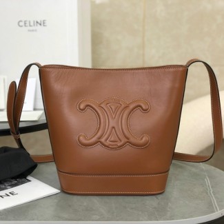 셀린느 카프스킨 퀴르 트리옹프 스몰 버킷 숄더백 탄 198243