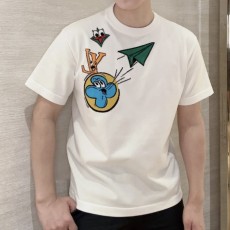 루이비통 모노그램 코믹스 인따르시아 쇼트 슬리브드 크루넥